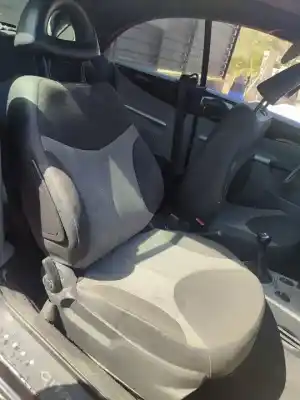 Veículo de Sucata citroen c3 pluriel 1.4 do ano 2001 alimentado kfv