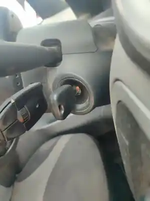 Veículo de Sucata citroen c3 pluriel 1.4 do ano 2001 alimentado kfv