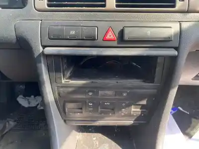 Scrapping Vehicle audi a6 berlina (4b2) 2.5 v6 24v tdi of the year 2001 powered (d) afb