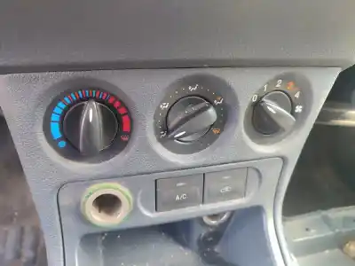 Здавання транспортного засобу ford tourneo connect (tc7) kombi b. corta (2006->) року 2012 потужний p9pc