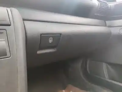 Veículo de Sucata audi a4 berlina (b5) 1.8 t do ano 2001 alimentado 