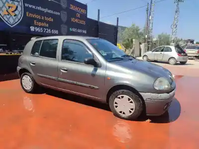 Здавання транспортного засобу RENAULT CLIO II FASE I (B/CBO) 1.2 року 2001 потужний D7F