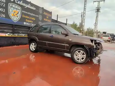 Vehicul casat kia sportage ex al anului 2001 alimentat d4ea