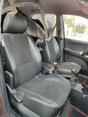 Vehicul casat kia sportage ex al anului 2001 alimentat d4ea