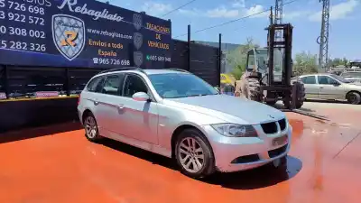 Veículo de Sucata bmw serie 3 touring (e91) 320i do ano 2001 alimentado motor ok