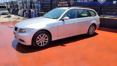 Veículo de Sucata bmw serie 3 touring (e91) 320i do ano 2001 alimentado motor ok