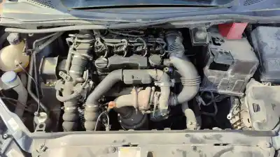 Vehicul casat citroen c4 berlina collection al anului 2010 alimentat d-9hx