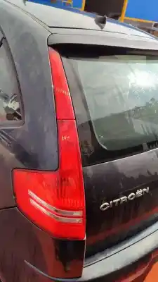Vehicul casat citroen c4 berlina collection al anului 2010 alimentat d-9hx