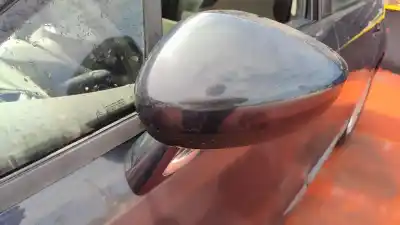 Vehicul casat citroen c4 berlina collection al anului 2010 alimentat d-9hx