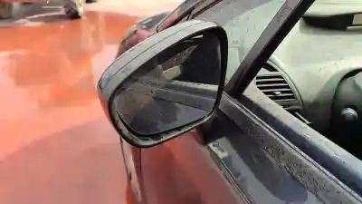 Vehicul casat citroen c4 berlina collection al anului 2010 alimentat d-9hx