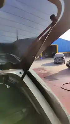 Veículo de Sucata kia sportage lx do ano 2001 alimentado g4gc