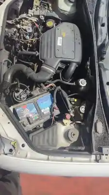 Здавання транспортного засобу renault kangoo (f/kc0) authentique 64 cv / 47 kw року 2001 потужний f8q630