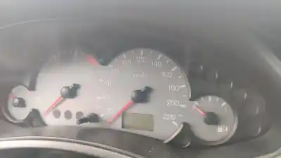 Veículo de Sucata ford focus berlina (cak) ambiente do ano 2001 alimentado ffda