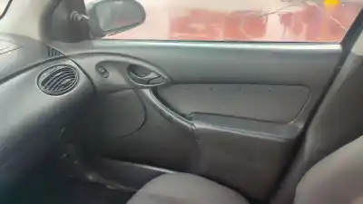 Veículo de Sucata ford focus berlina (cak) ambiente do ano 2001 alimentado ffda