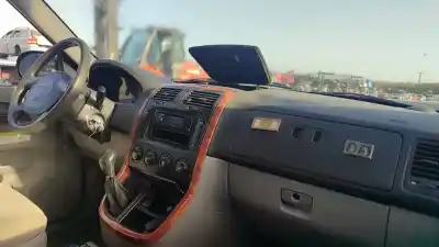 Scrapping Vehicle kia carnival ii 2.9 cdri ex of the year 2001 powered d/j3