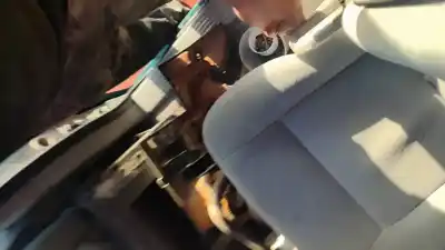 Scrapping Vehicle kia carnival ii 2.9 cdri ex of the year 2001 powered d/j3