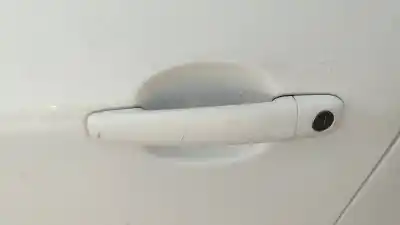 Sloopvoertuig PEUGEOT 307 BERLINA (S2) D-Sign van het jaar 2001 aangedreven 9HX