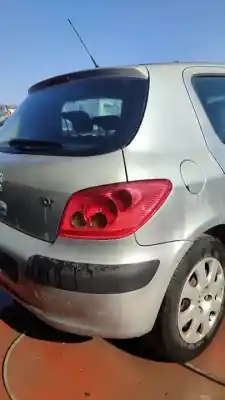 Veículo de Sucata peugeot 307 (s1) xr do ano 2001 alimentado d-rhy