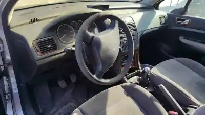 Veículo de Sucata peugeot 307 (s1) xr do ano 2001 alimentado d-rhy