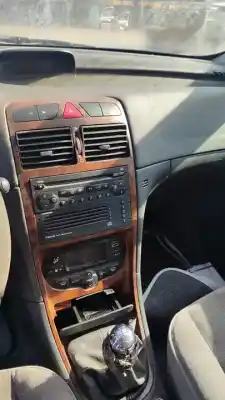 Veículo de Sucata peugeot 307 (s1) xr do ano 2001 alimentado d-rhy