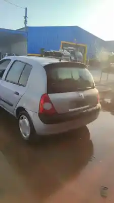Здавання транспортного засобу renault clio ii fase ii (b/cb0) authentique року 2001 потужний d4f712