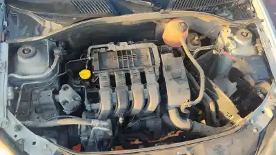 Здавання транспортного засобу renault clio ii fase ii (b/cb0) authentique року 2001 потужний d4f712