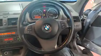 Veículo de Sucata bmw x3 (e83) 2.5i do ano 2001 alimentado m54256s5