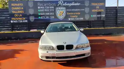 Sloopvoertuig bmw serie 5 berlina (e39) 525i van het jaar 2001 aangedreven m54256s5