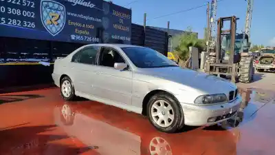 Veículo de Sucata BMW SERIE 5 BERLINA (E39) 525i do ano 2001 alimentado M54256S5