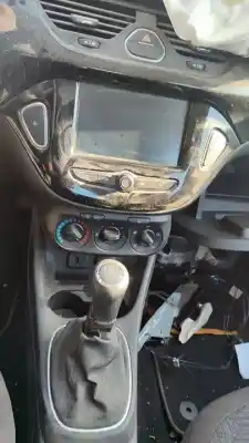 Sloopvoertuig opel corsa e selective van het jaar 2018 aangedreven b14xer