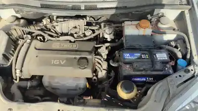 Veículo de Sucata chevrolet aveo ls do ano 2001 alimentado f14d3-g