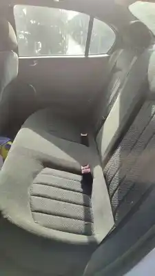 Здавання транспортного засобу jaguar x-type 2.0 d classic року 2001 потужний d/6b