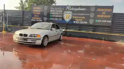 Veículo de Sucata bmw serie 3 berlina (e46) 320d do ano 2001 alimentado 204d1