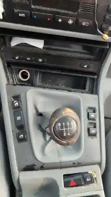 Veículo de Sucata bmw serie 3 berlina (e46) 320d do ano 2001 alimentado 204d1