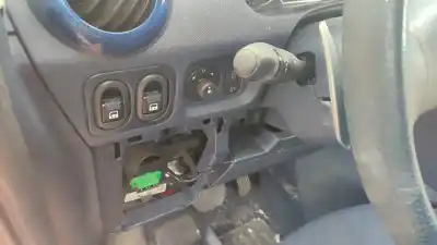 Veicolo di demolizione peugeot 1007 dolce dell'anno 2001 alimentato nfu