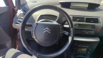 Scrapping Vehicle citroen c4 coupe collection of the year 2001 powered d-9hx