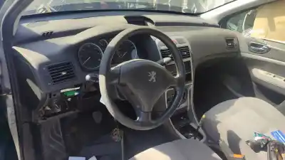 Veículo de Sucata peugeot 307 (s1) xr clim plus do ano 2001 alimentado 