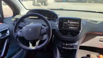 Veicolo di demolizione peugeot 208 active dell'anno 2012 alimentato 8f01
