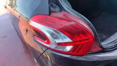 Veicolo di demolizione peugeot 208 active dell'anno 2012 alimentato 8f01