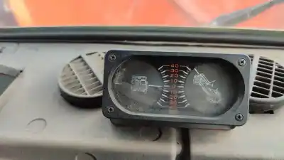 Vehículo de desguace lada niva ( 2121 / 21213 / 21214 / 21215 ) 5000 del año 2001 con motor ba32121