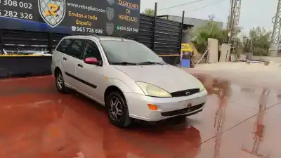 Veículo de Sucata ford focus berlina (cak) ambiente do ano 2001 alimentado fydd