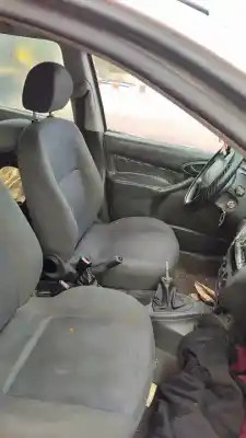 Veículo de Sucata ford focus berlina (cak) ambiente do ano 2001 alimentado fydd