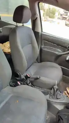 Veículo de Sucata ford focus berlina (cak) ambiente do ano 2001 alimentado fydd