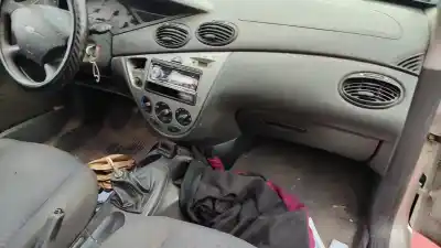 Veículo de Sucata ford focus berlina (cak) ambiente do ano 2001 alimentado fydd
