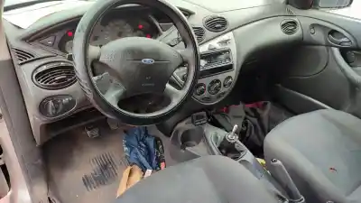 Veículo de Sucata ford focus berlina (cak) ambiente do ano 2001 alimentado fydd