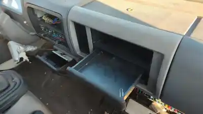 Veicolo di demolizione nissan cabstar e cabina simple cabina individual dell'anno 2001 alimentato td27