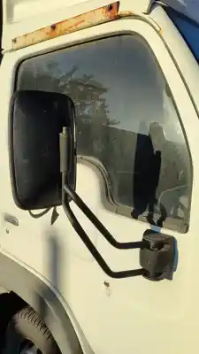 Veicolo di demolizione nissan cabstar e cabina simple cabina individual dell'anno 2001 alimentato td27