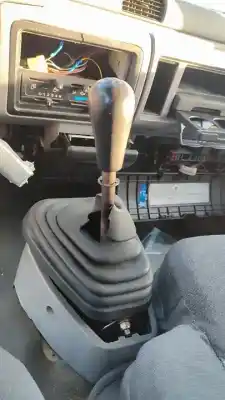 Veicolo di demolizione nissan cabstar e cabina simple cabina individual dell'anno 2001 alimentato td27