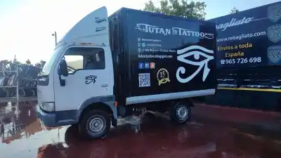 Veicolo di demolizione nissan cabstar e cabina simple cabina individual dell'anno 2001 alimentato td27