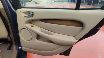 Veículo de Sucata jaguar x-type wagon 2.0 d classic do ano 2001 alimentado d/6g